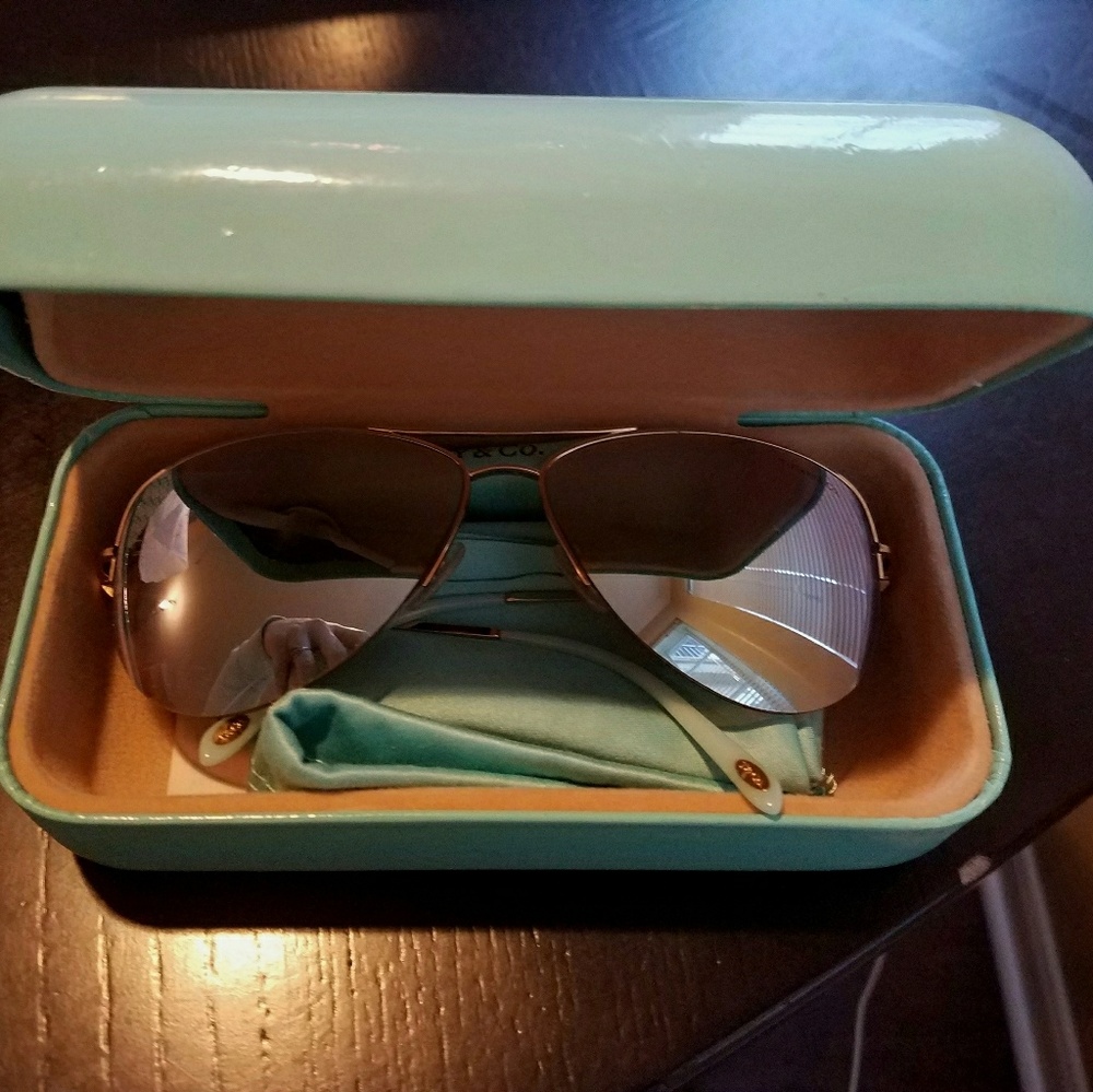 Tiffany and Co Aviator Sunglasses